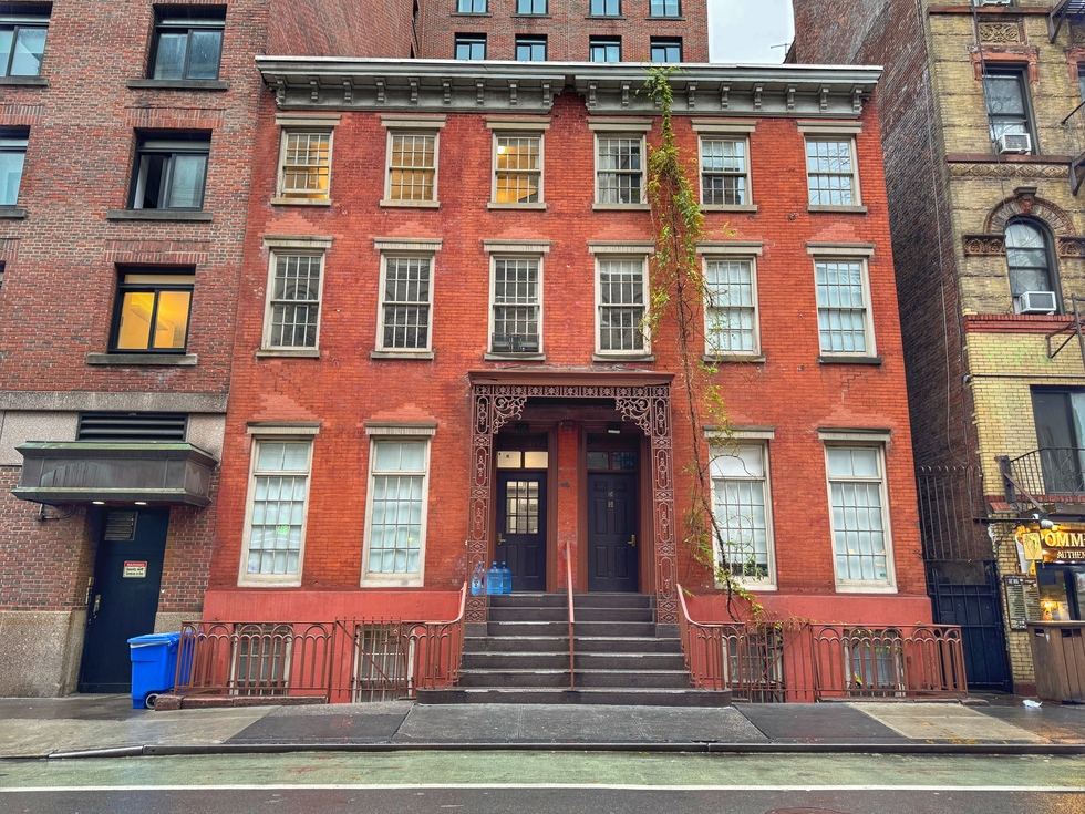 Greenwich Village walking tour: 130 MacDougal St. in New York City